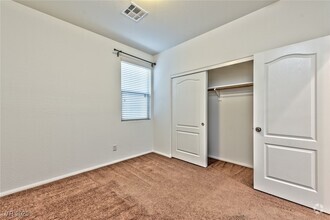 Building Photo - 507 Bright Peridot Ave