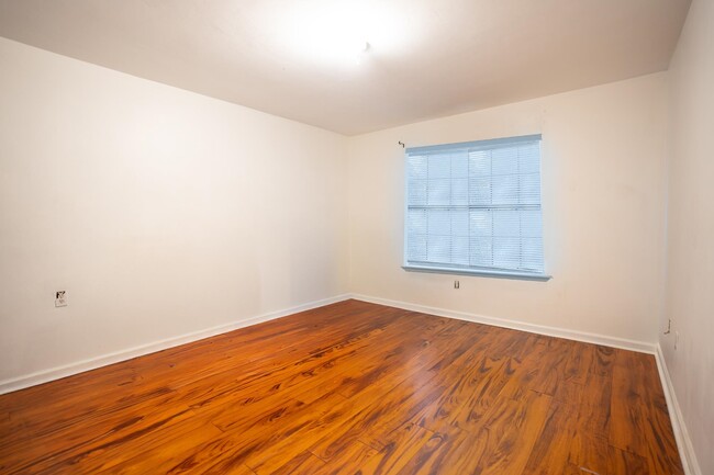 Foto del edificio - 700 Liberty St