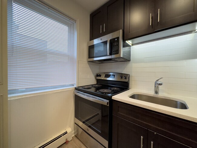 Foto del edificio - 527 W Aldine Ave