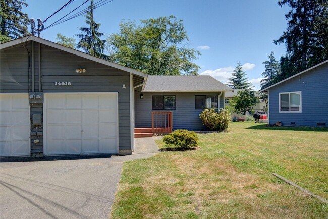 Building Photo - For Lease Edmonds - 900 Sq. Ft Two o One/B...