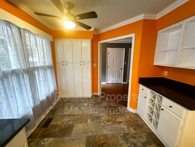 Building Photo - 1408 Mapleside Ct