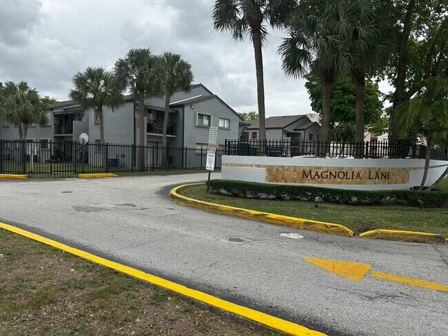 Foto del edificio - 7407 SW 152nd Ave