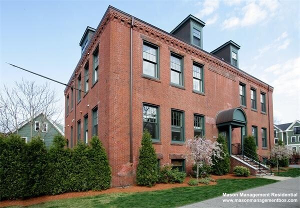 Foto del edificio - 245 Beacon St