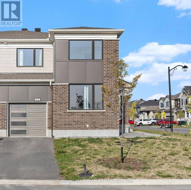 Building Photo - 165 Yearling Cir