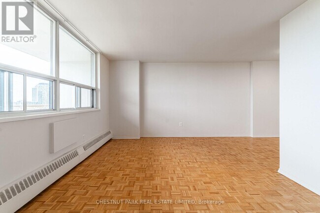 Building Photo - 40 Godstone Rd