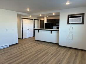 Building Photo - 1200 Abigail Ln