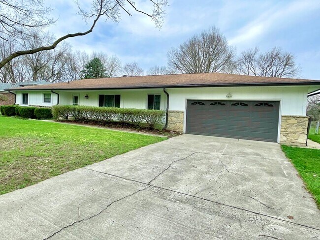 Foto del edificio - 3424 E 106th St