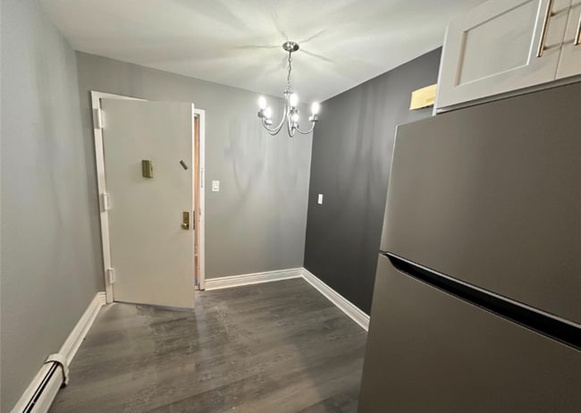 Building Photo - 18-16 Bell Blvd