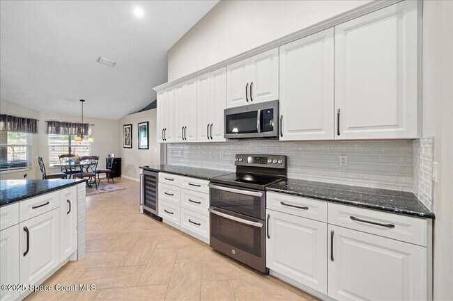 Building Photo - 1235 Pemberton Trail