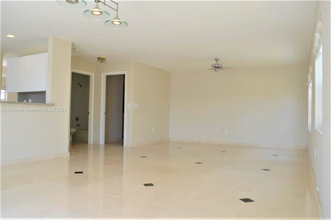 Foto del edificio - 13820 NW 22nd St