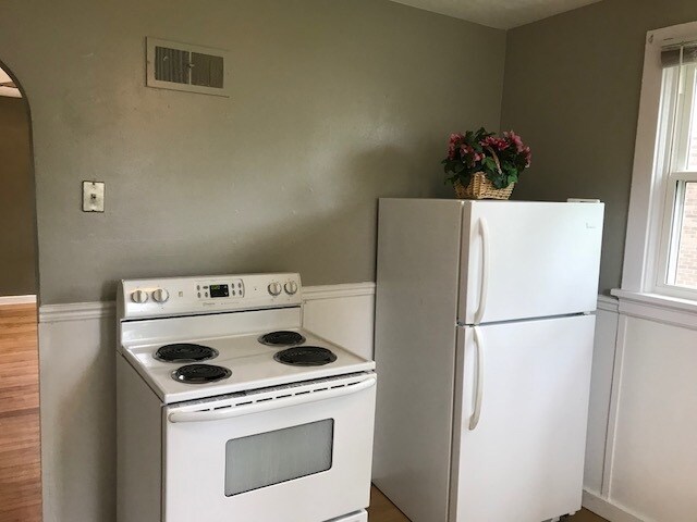 Foto del edificio - 3 Bedroom, 1 Bath Home in Edwardsville
