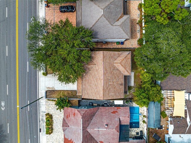 Building Photo - 3615 W Bay to Bay Blvd