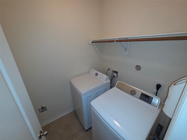 Foto del edificio - 4419 Wellington Grove Ln