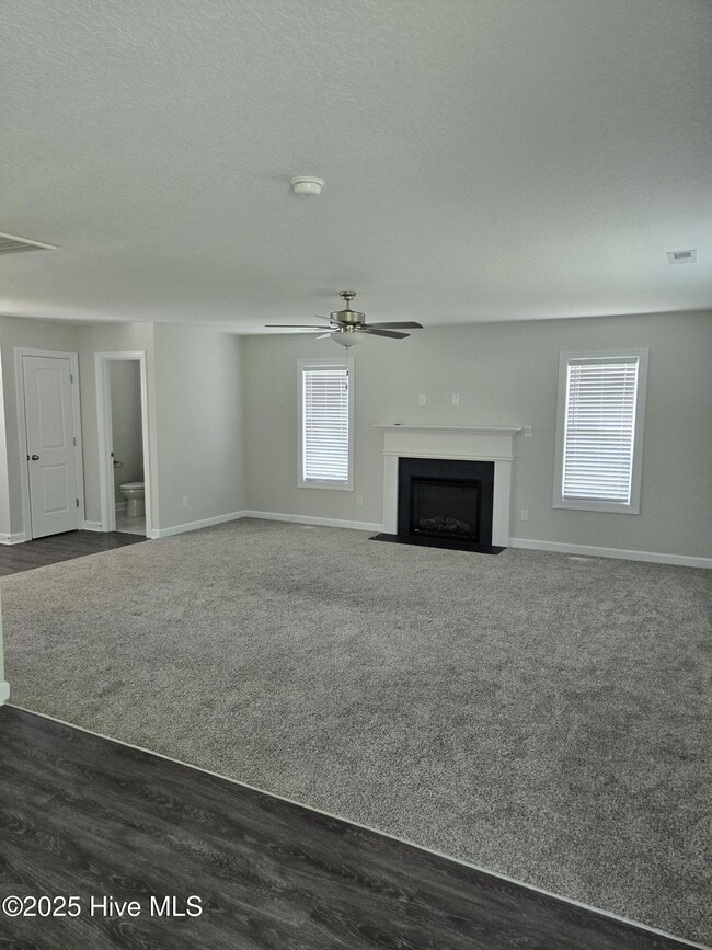 Building Photo - 309 Samuel Run Dr