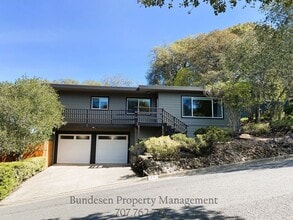 Building Photo - 77 Sunny Hill Dr