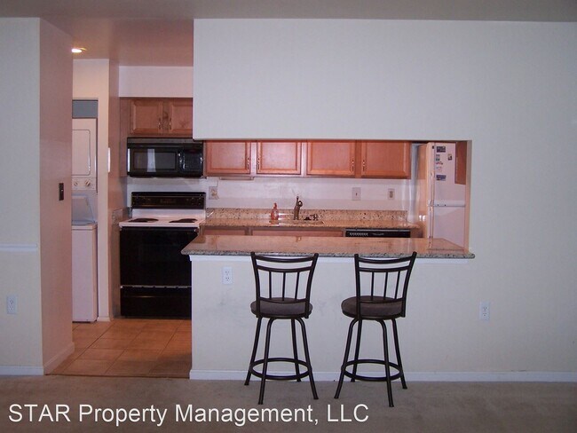 Foto del edificio - 2 br, 2 bath House - 8 Marsham Ct.