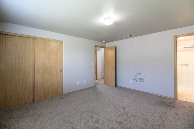 Building Photo - West Pasco 3 bed/2 bath Home