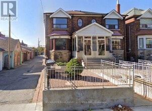 Building Photo - 54 Markham St