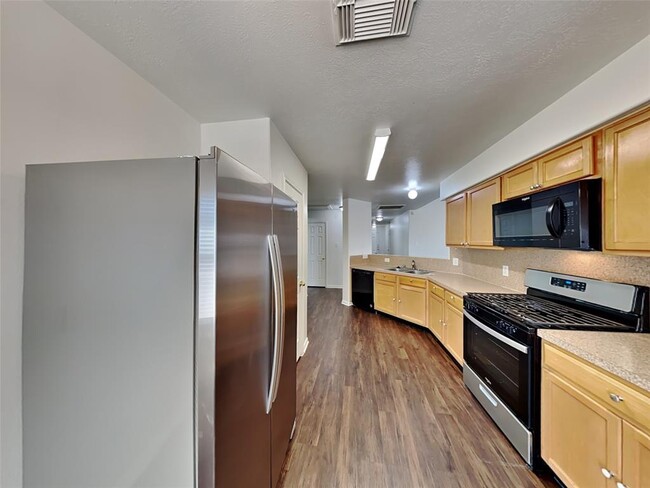 Foto del edificio - 17019 Midnight Sun Ln