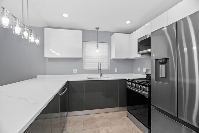 Foto del edificio - 7709 S Champlain Ave