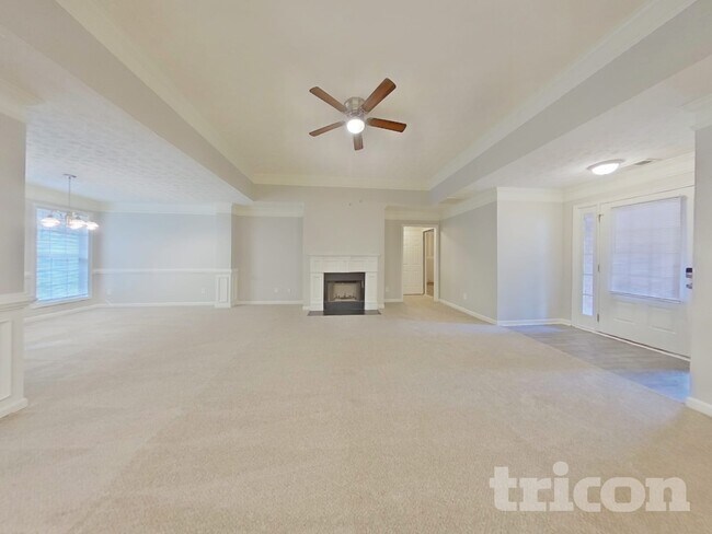 Foto del edificio - 220 Arbor Creek Dr