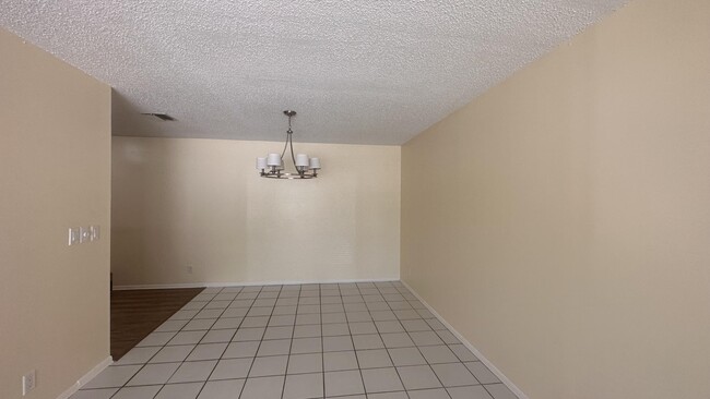 Building Photo - 1506 Palm Beach Lakes Blvd