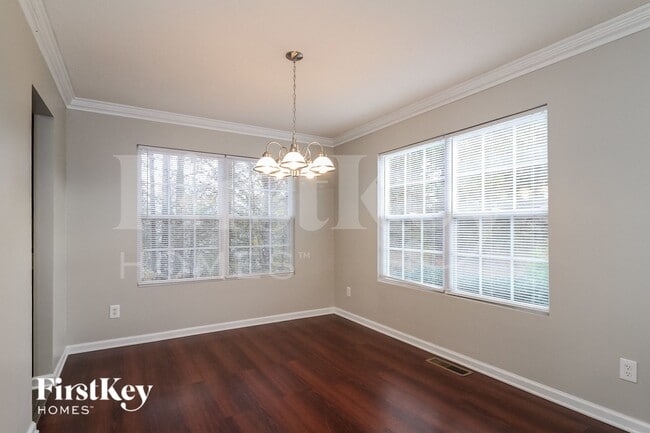 Building Photo - 196 Huron Ct