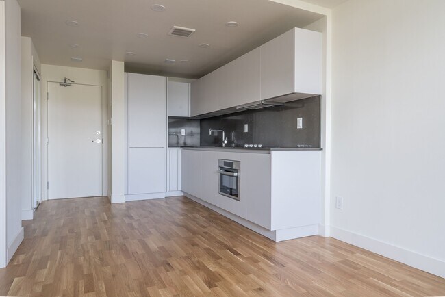 Photo du bâtiment - 230 Oak St