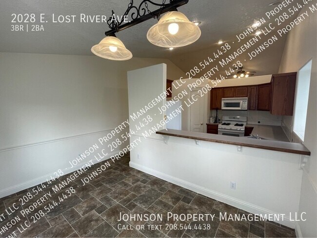 Building Photo - 2028 E Lost River Ave, Nampa
