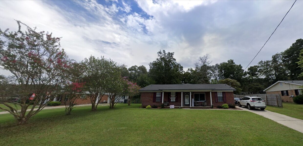 Foto principal - 139 Thomas Dr