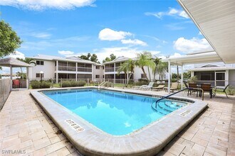Building Photo - 5024 Chiquita Blvd S