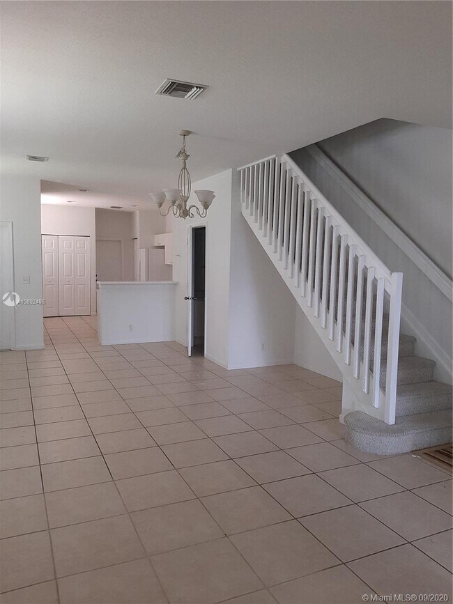 Building Photo - 4166 Forest Dr