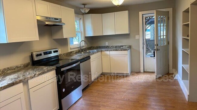 Foto del edificio - 539 W Weatherspoon St