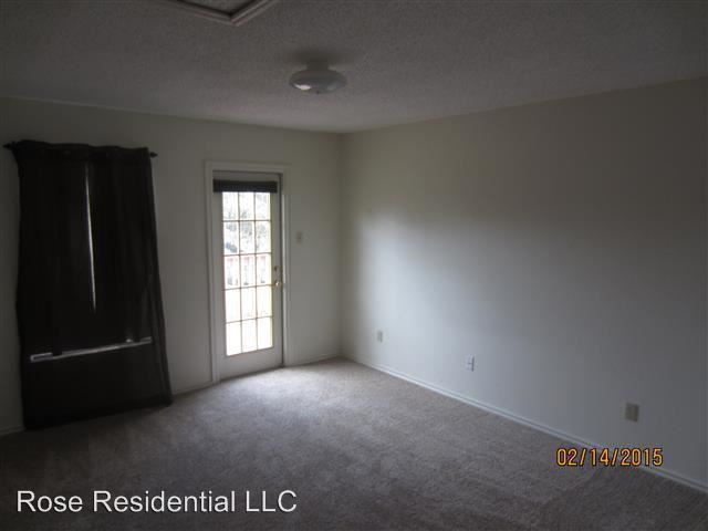 Building Photo - 5909 Hollyhock Rd
