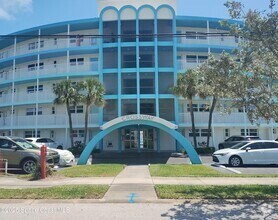 Building Photo - 4000 Ocean Beach Blvd
