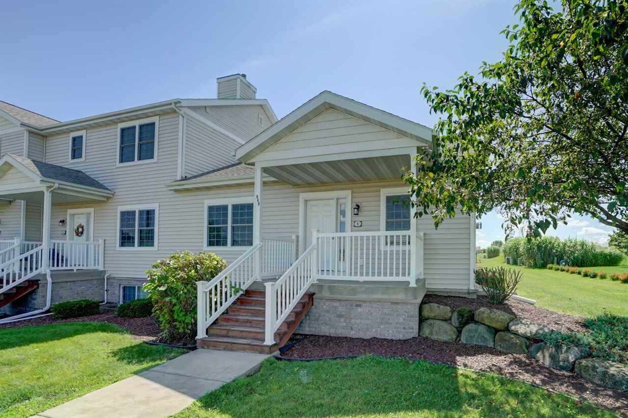 Foto principal - 845 Kimball Ln
