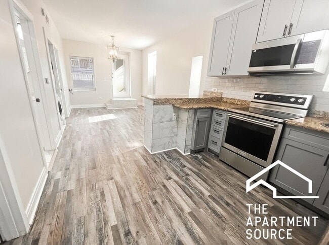 Building Photo - 1237 W Ohio St