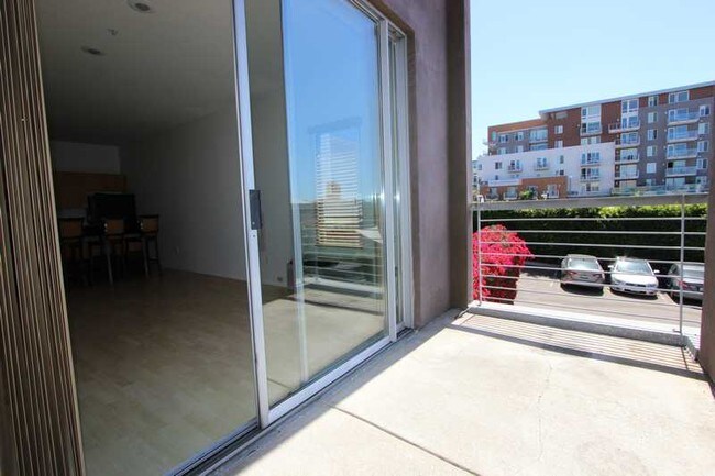 Foto del edificio - 2050 Kettner Blvd