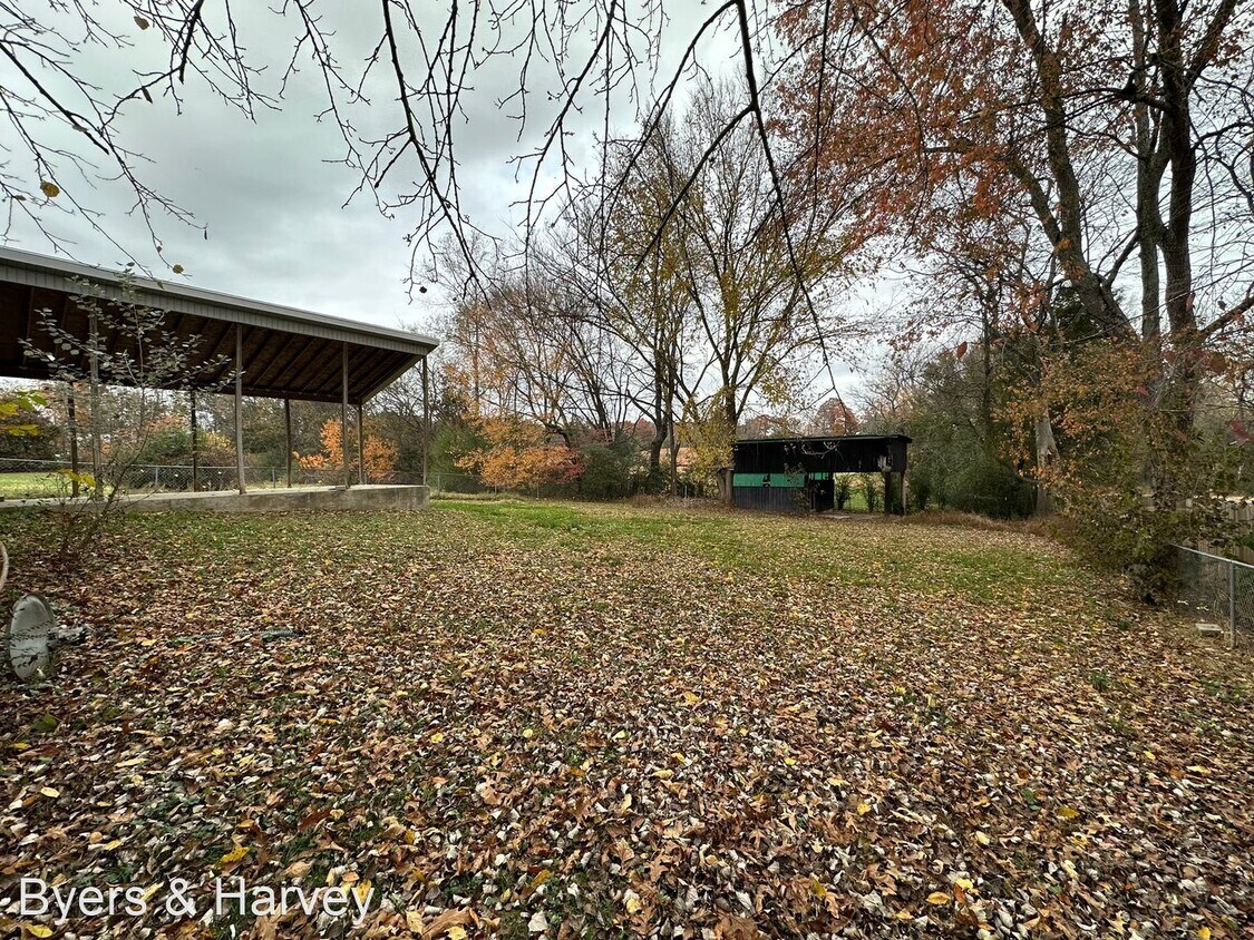 Foto del edificio - 3 br, 1 bath House - 719 Tommy Oliver Road