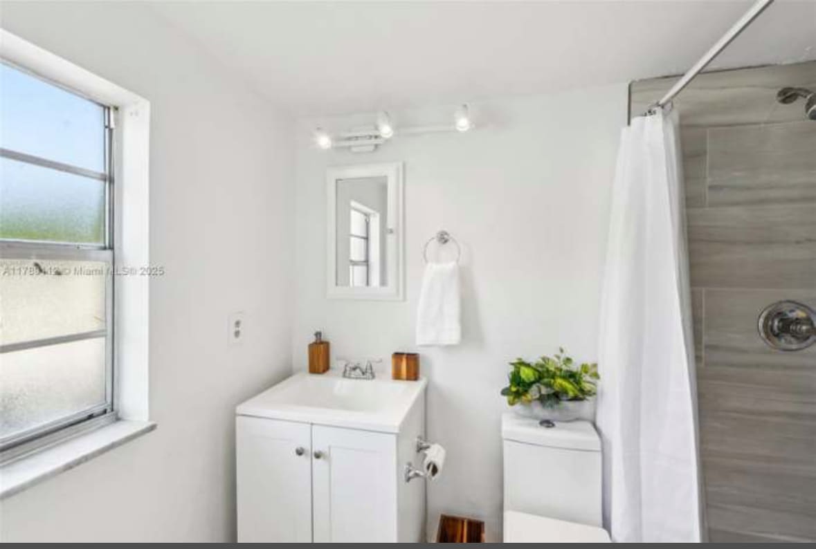Photo - 1405 Miami Rd (Fort Lauderdale, FL)