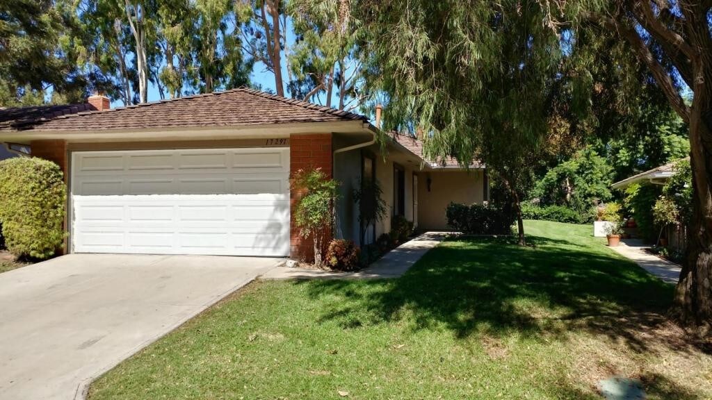 Primary Photo - 17297 Rosewood