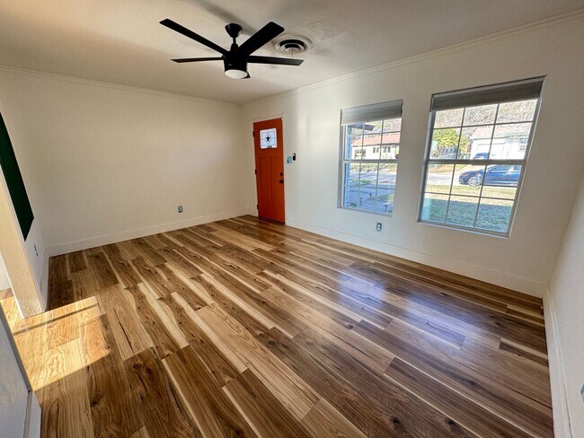 Foto del edificio - 3-Bedroom House for Rent in Copperas Cove