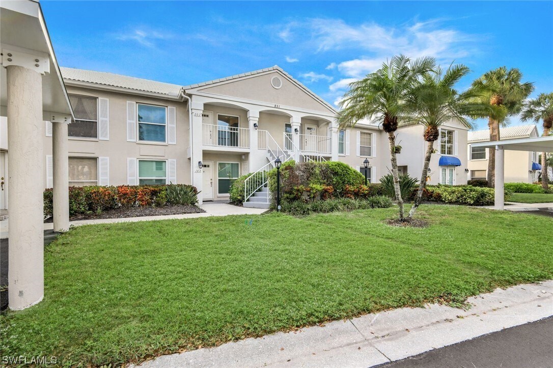 851 Gulf Pavillion Dr Unit 202, Naples, FL 34108 Condo for Rent in