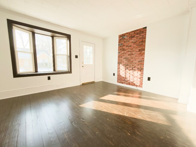 Foto del edificio - 14 Linden St