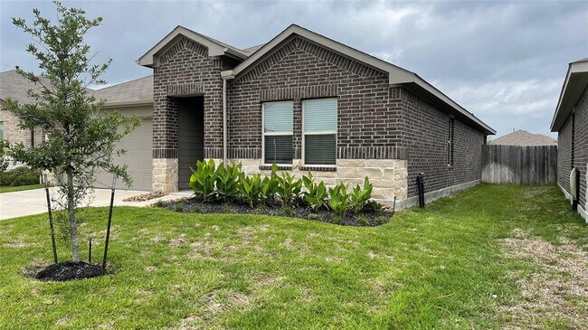 Building Photo - 20322 Green Mountain Dr