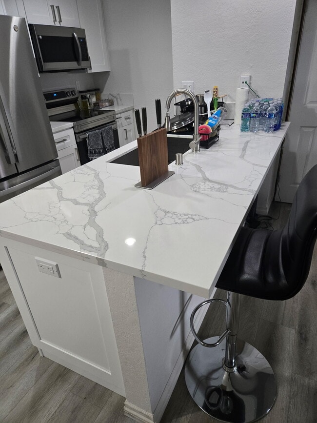 Foto del edificio - 9229 Village Glen Dr