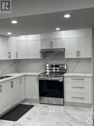 Building Photo - 30 Dalbeattie Dr