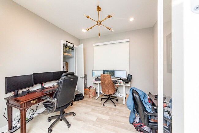 Foto del edificio - 1638 N Sedgwick St