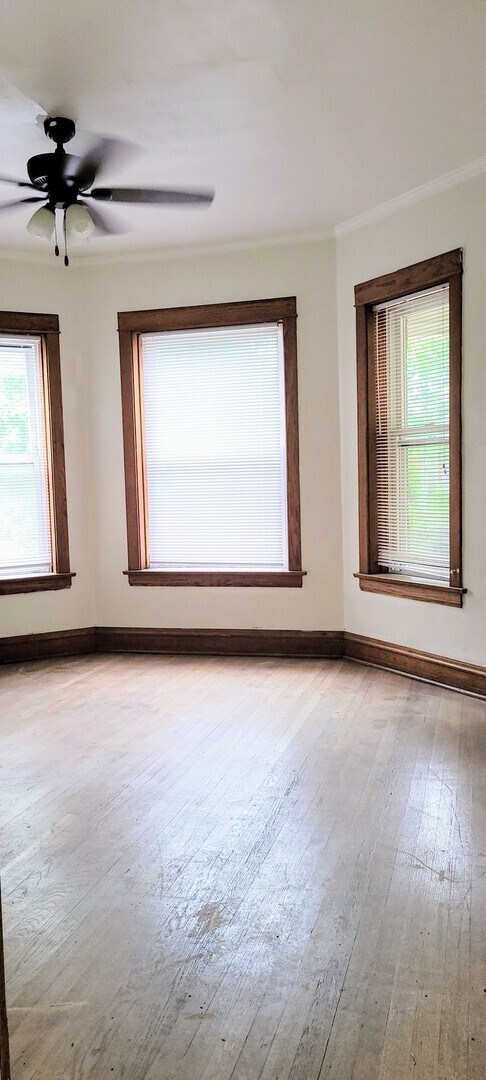 Foto del edificio - 4105 N Bernard St