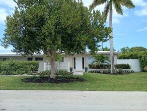 Building Photo - 4454 W Tradewinds Ave